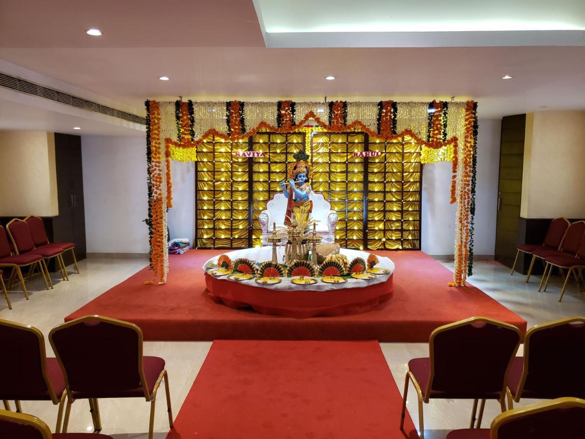 Guruvāyūr Lalitha Inn מראה חיצוני תמונה